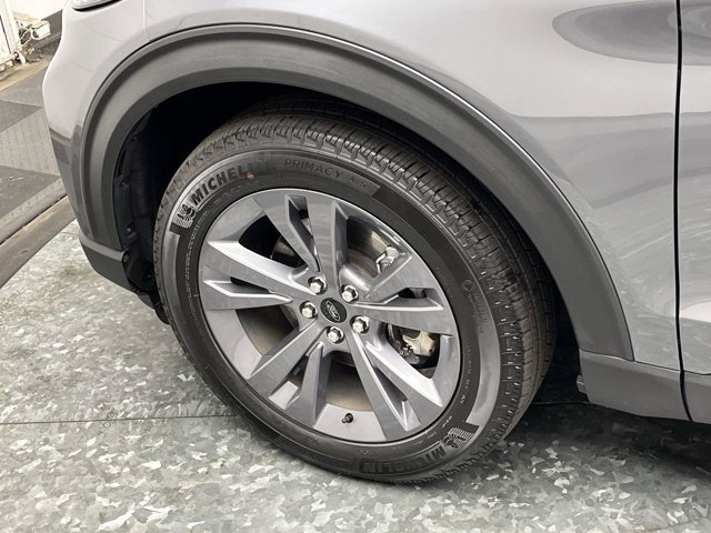 Certified 2025 Ford Explorer Active w/ Active Comfort Package AWD/4WD image 8