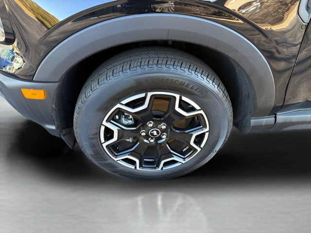 Certified 2025 Ford Bronco Sport Outer Banks w/ Outer Banks Tech Package+ AWD/4WD image 28