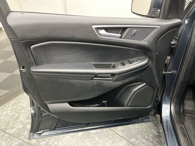 Certified 2023 Ford Edge SEL w/ Convenience Package AWD/4WD image 6
