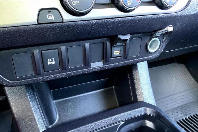 Used 2022 Toyota Tacoma SR w/ SR Convenience Package RWD image 32