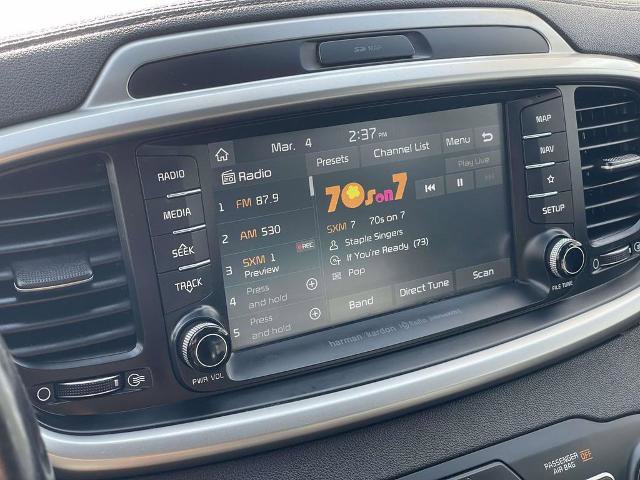 Used 2019 Kia Sorento EX w/ EX Touring Package image 12