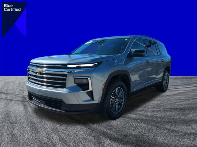 Used 2025 Chevrolet Traverse LT