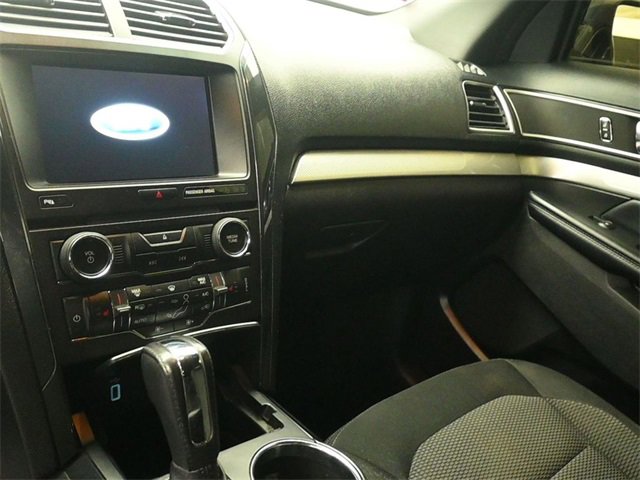 Certified 2017 Ford Explorer XLT w/ Equipment Group 201A image 14