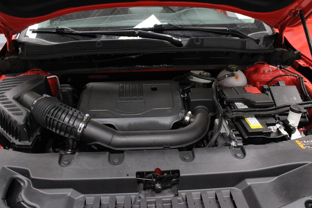 Used 2025 Chevrolet Blazer LT AWD/4WD image 12