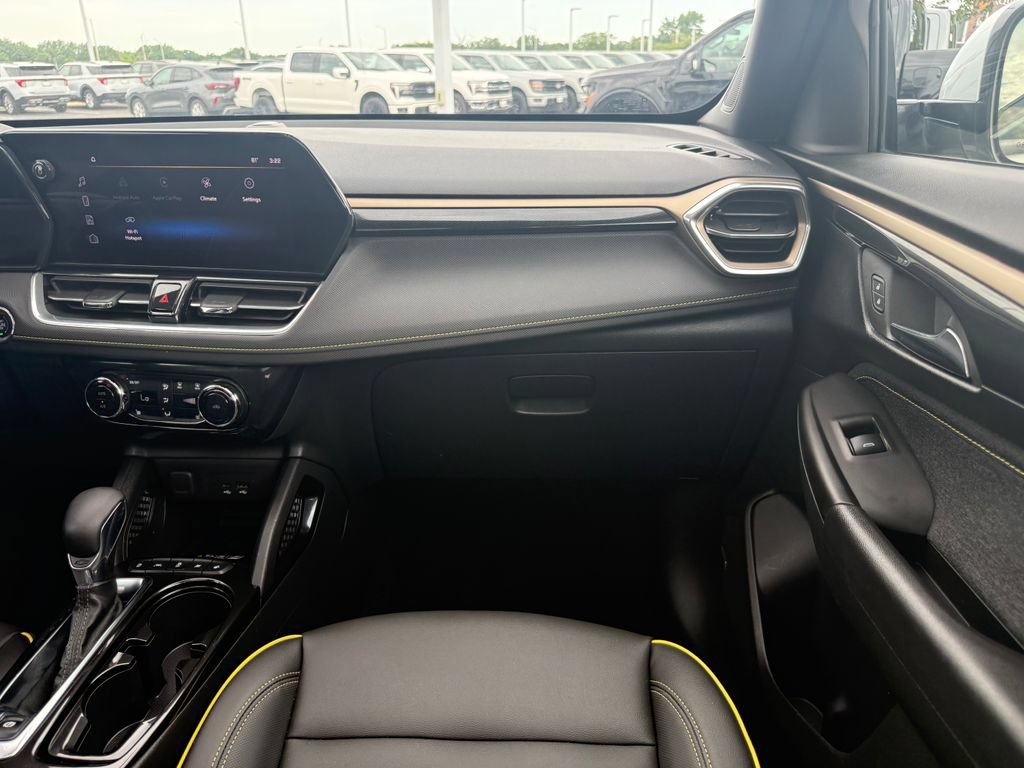 Used 2025 Chevrolet TrailBlazer ACTIV w/ Convenience Package FWD image 21