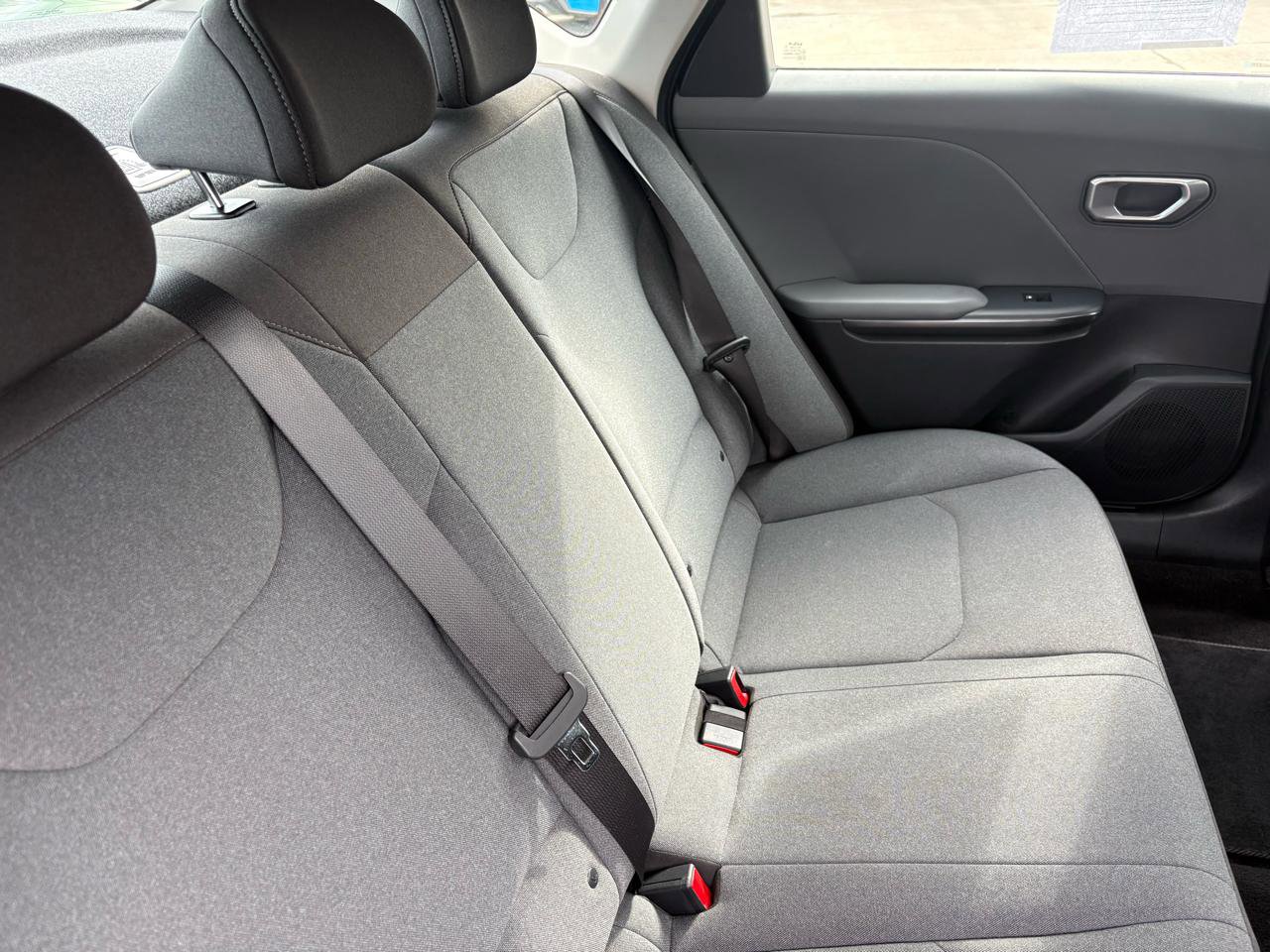 Used 2025 Kia K4 FWD image 45