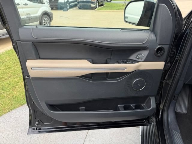 Certified 2022 Ford Expedition Max Limited AWD/4WD image 10