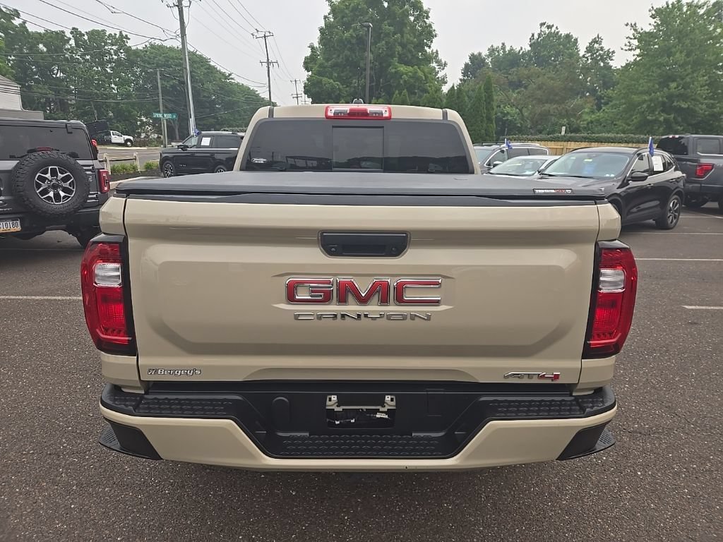 Used 2023 GMC Canyon AT4 AWD/4WD image 7