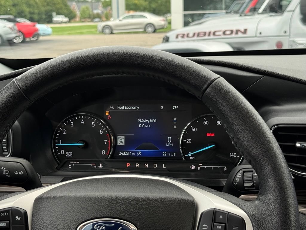 Certified 2024 Ford Explorer Limited w/ Limited Technology Package AWD/4WD image 8