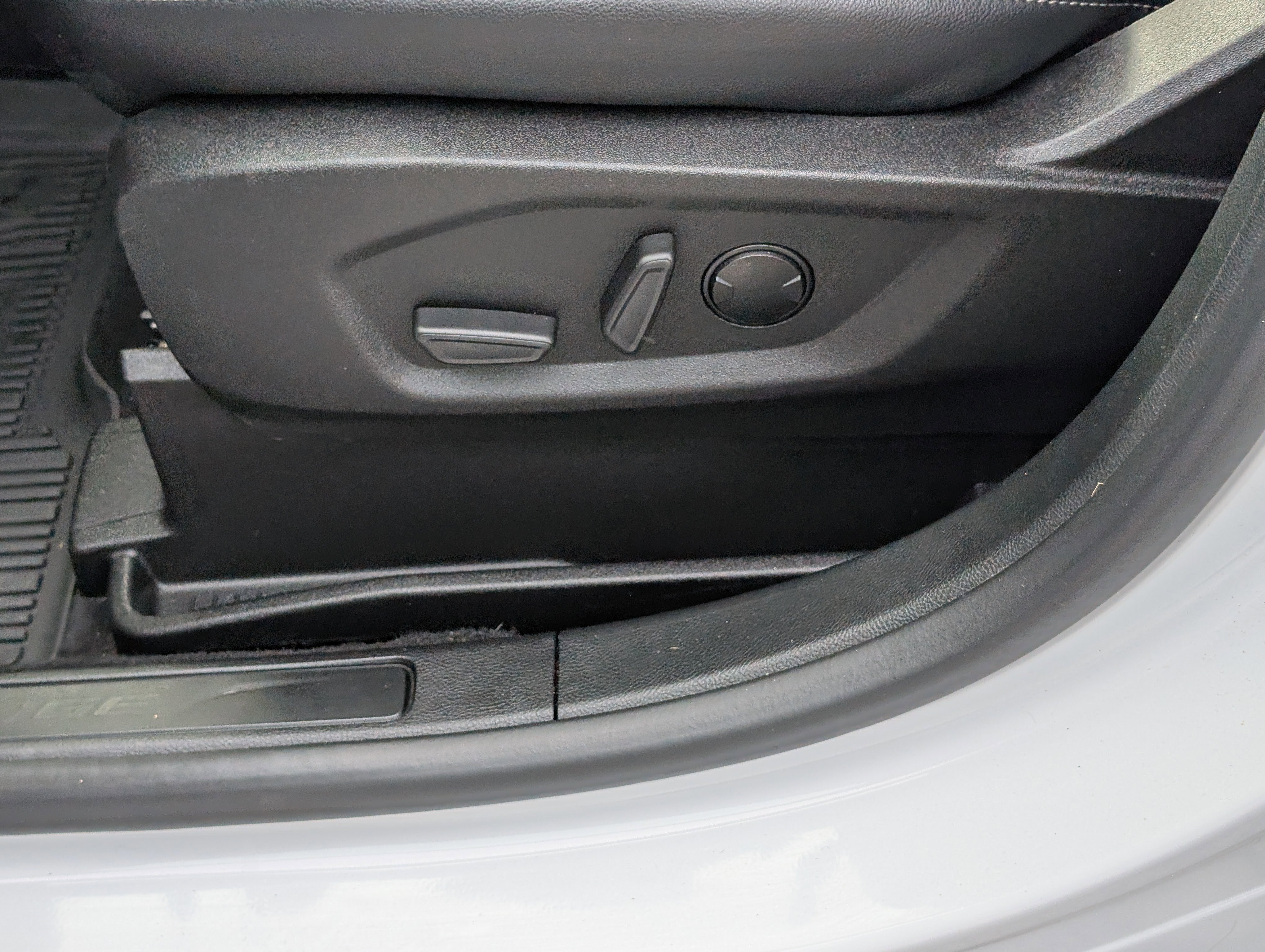 Certified 2022 Ford Edge SEL w/ Convenience Package image 20