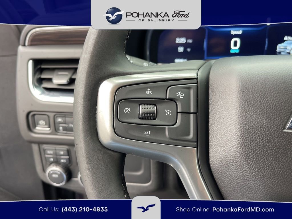 Used 2024 Chevrolet Suburban LT AWD/4WD image 17