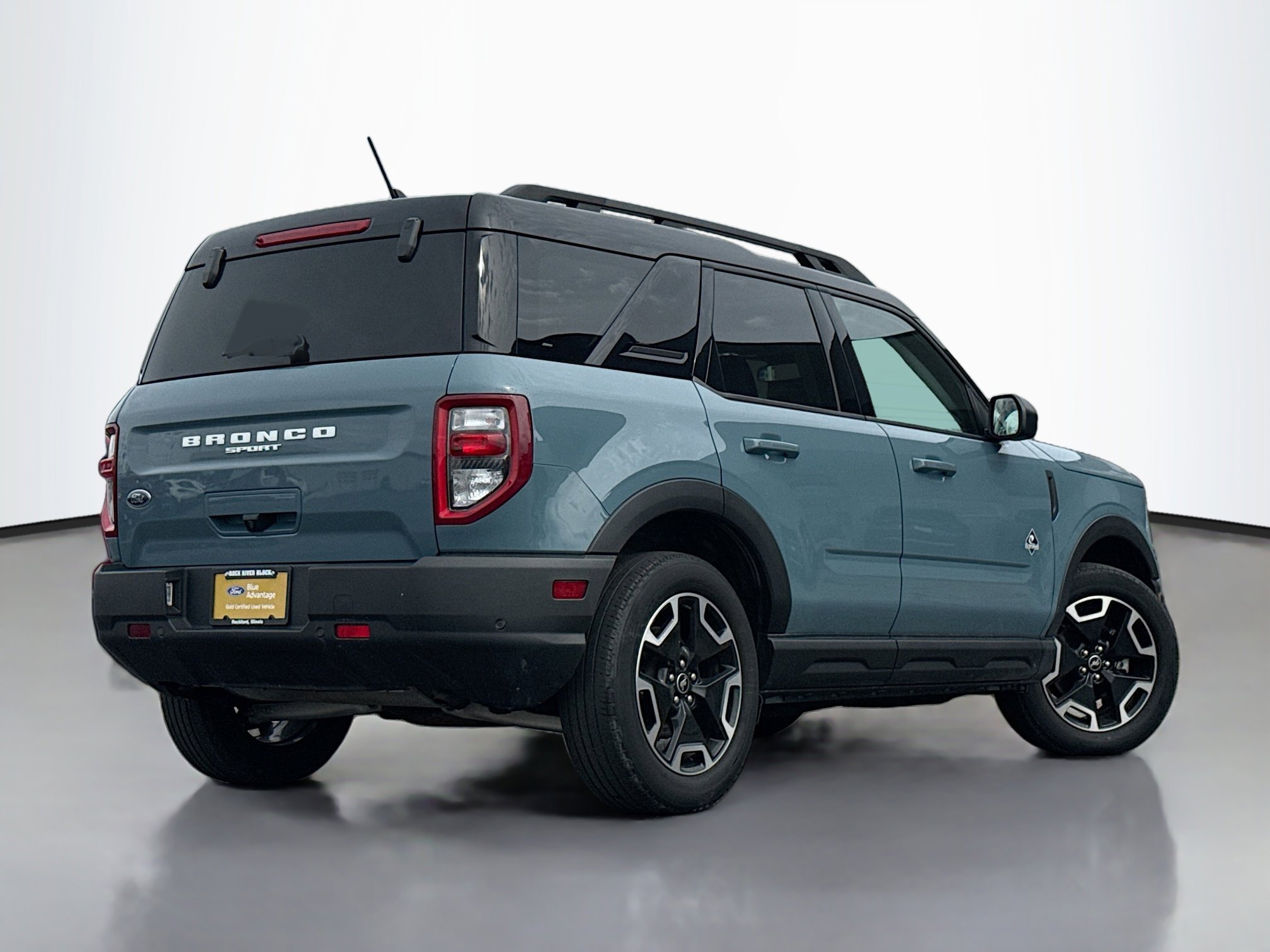 Certified 2023 Ford Bronco Sport Outer Banks w/ Tech Package AWD/4WD image 2