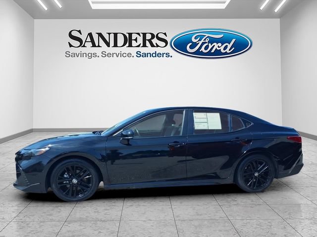 Used 2025 Toyota Camry SE FWD image 5