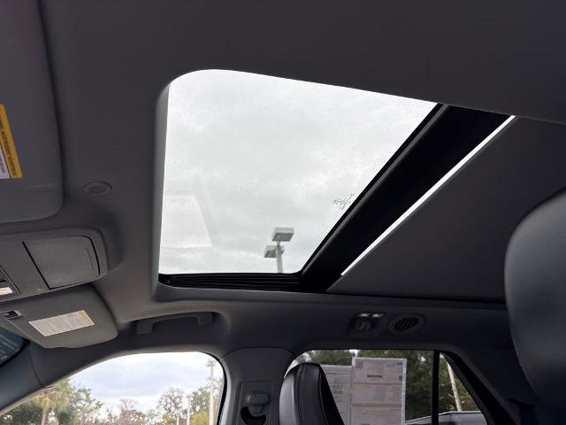 Certified 2022 Ford Explorer XLT w/ Equipment Group 202A image 9