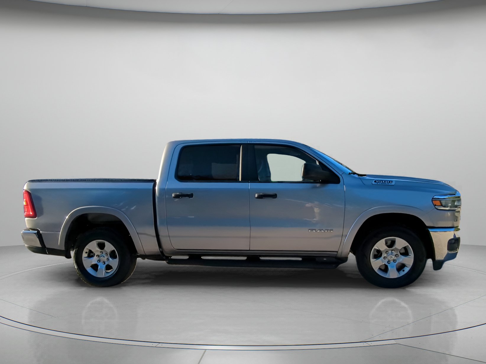 Used 2025 RAM 1500 Big Horn RWD image 33