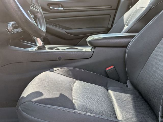 Used 2022 Nissan Altima 2.5 S FWD image 12