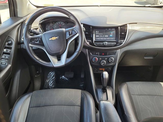 Used 2017 Chevrolet Trax LT w/ LT Convenience Package FWD image 15