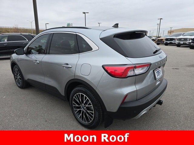 Certified 2022 Ford Escape Titanium w/ Titanium Premium Package image 3