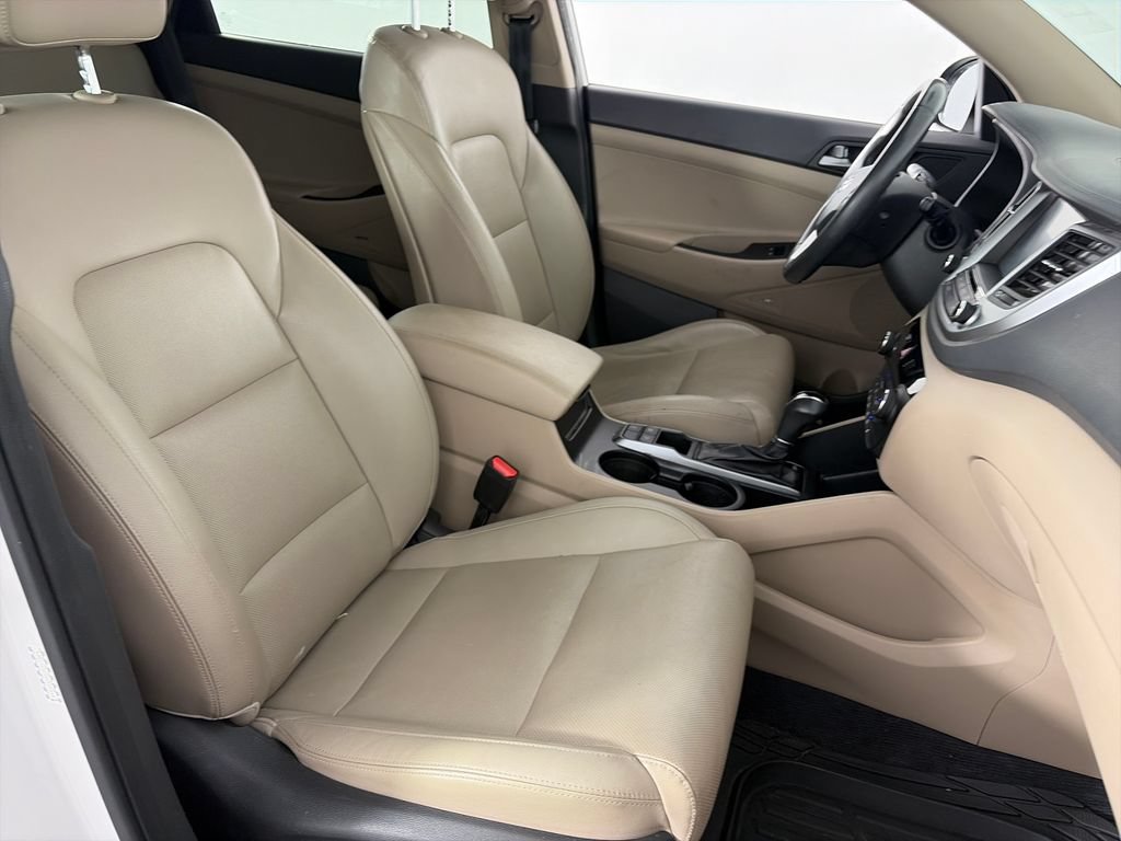 Used 2017 Hyundai Tucson SE Plus AWD/4WD image 28