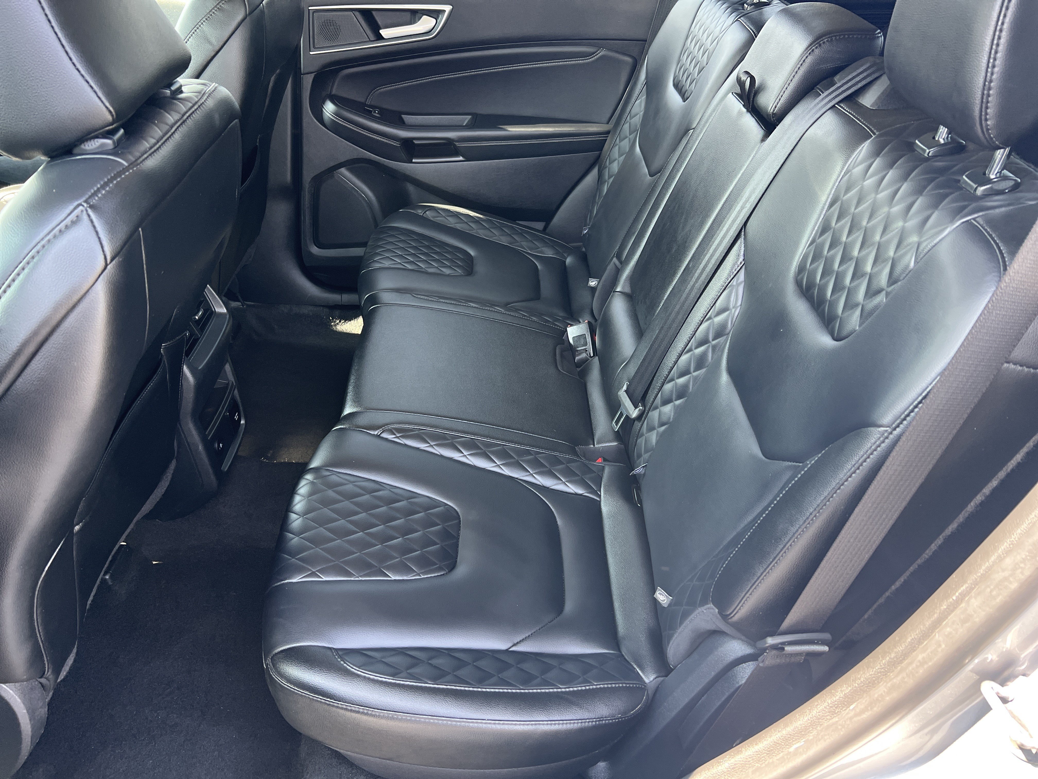 Certified 2024 Ford Edge Titanium AWD/4WD image 21