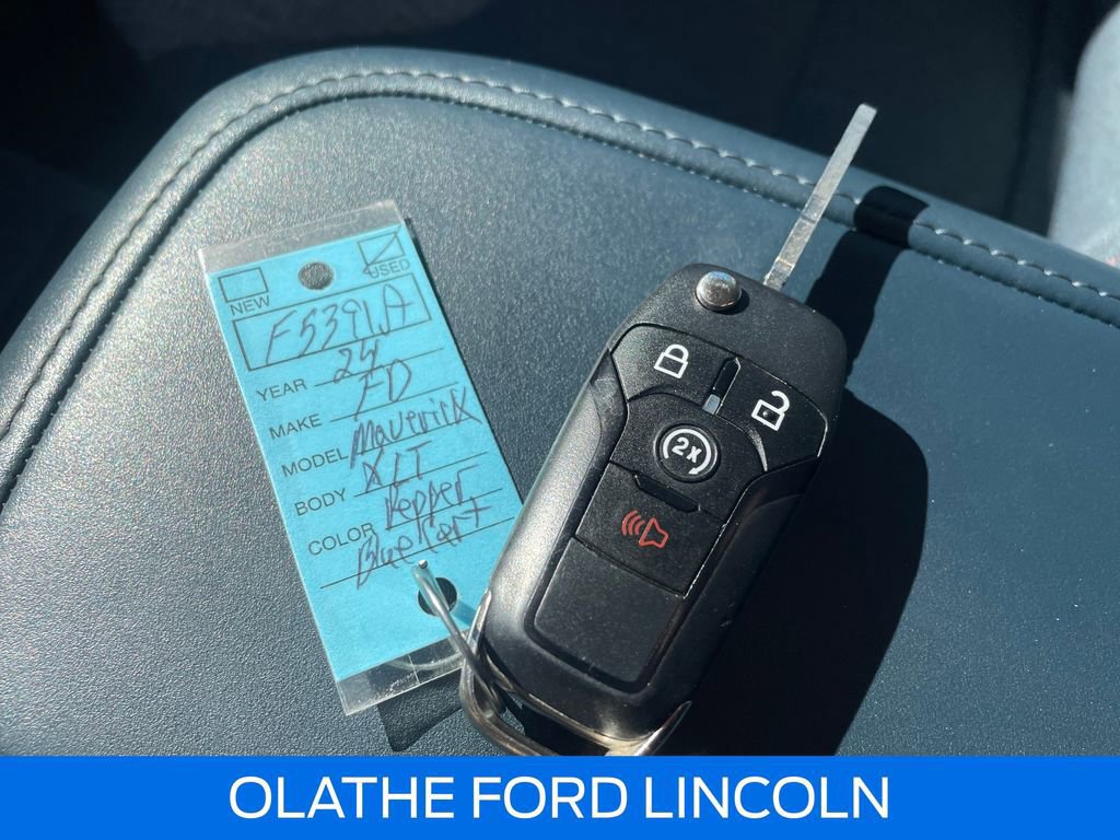 Certified 2024 Ford Maverick XLT w/ XLT Luxury Package image 14