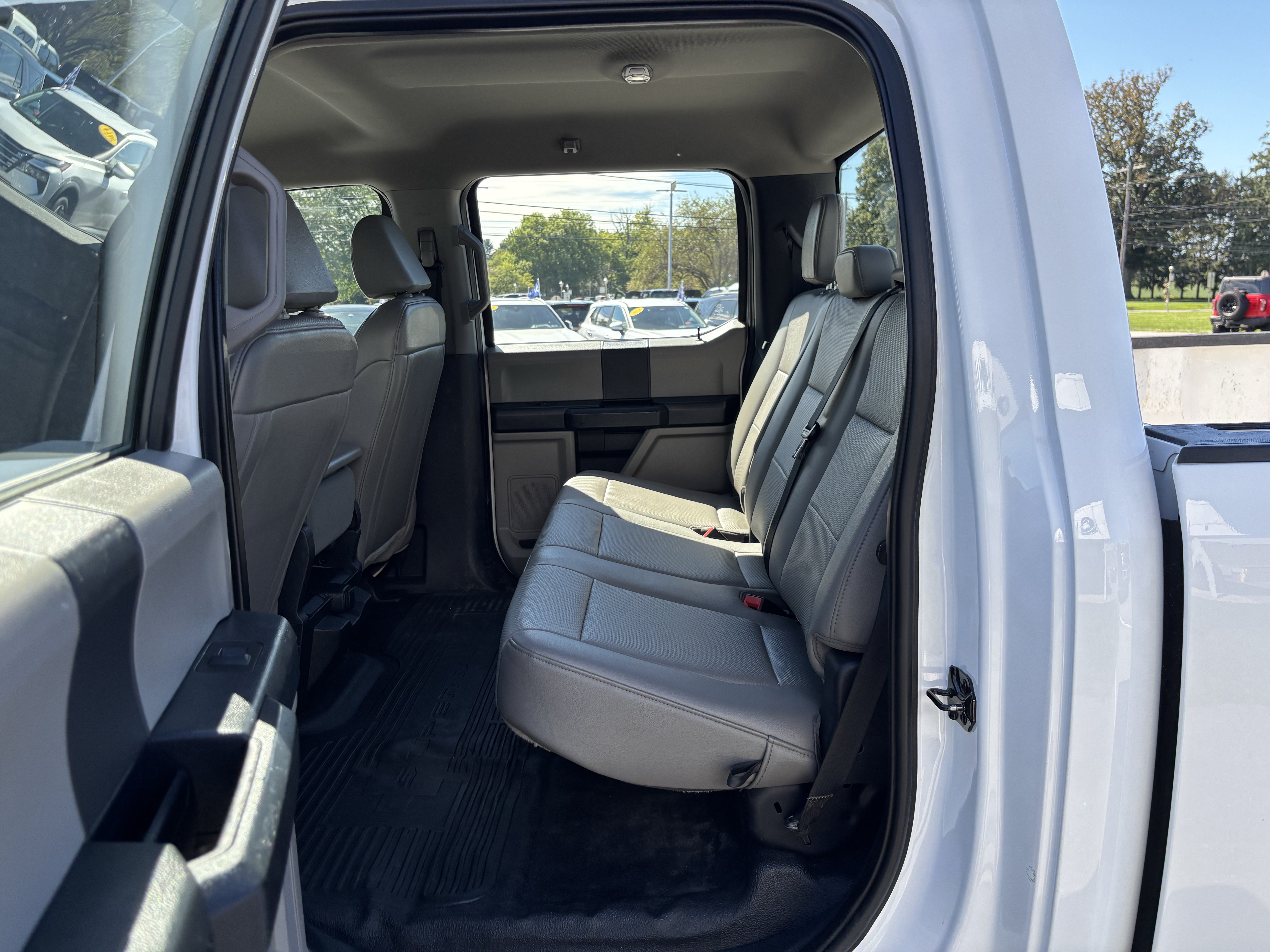 Certified 2022 Ford F250 XL w/ Power Equipment Group AWD/4WD image 25