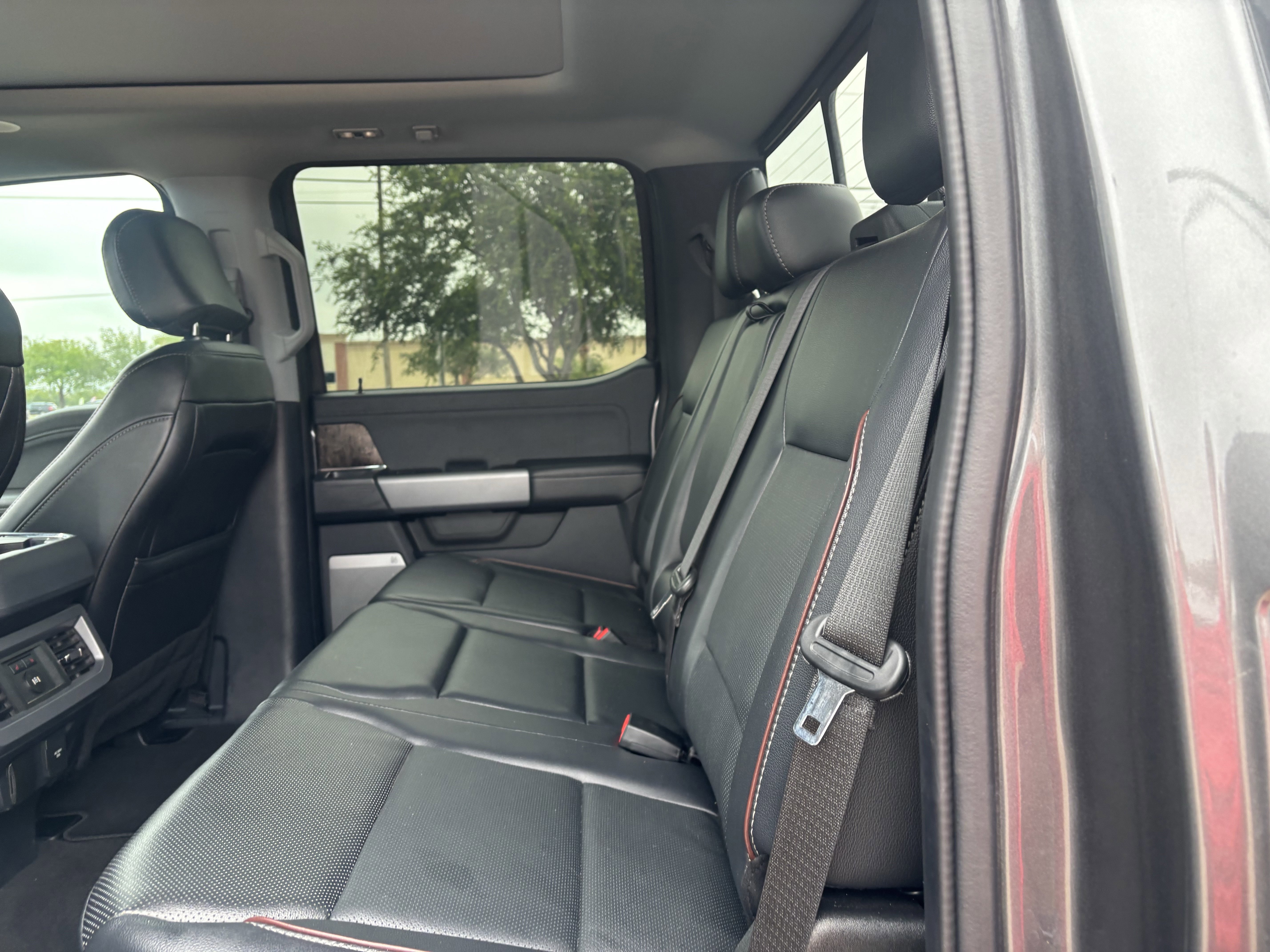 Certified 2024 Ford F250 Lariat w/ Lariat Ultimate Package AWD/4WD image 16