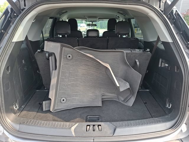 Certified 2023 Ford Explorer XLT w/ Equipment Group 202A AWD/4WD image 28