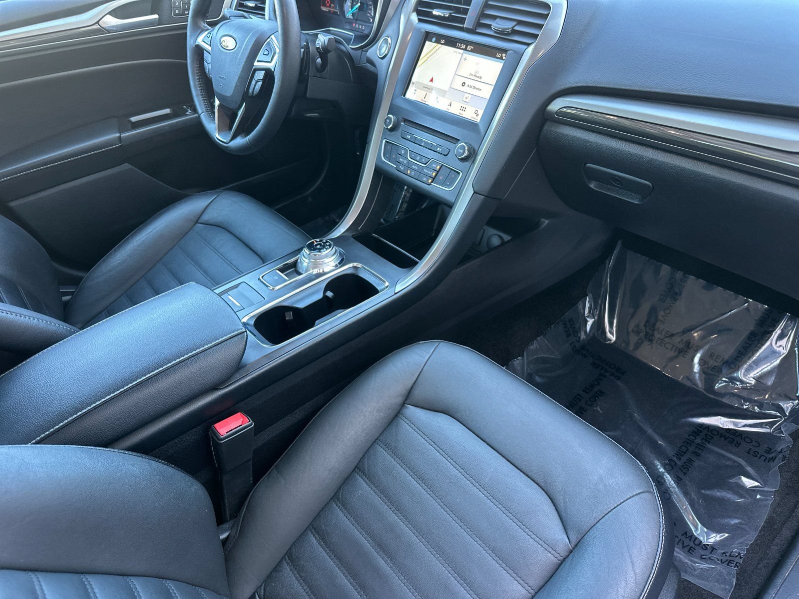 Certified 2018 Ford Fusion SE w/ Fusion SE Technology Package FWD image 16