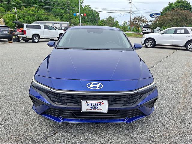Used 2024 Hyundai Elantra SE FWD image 28