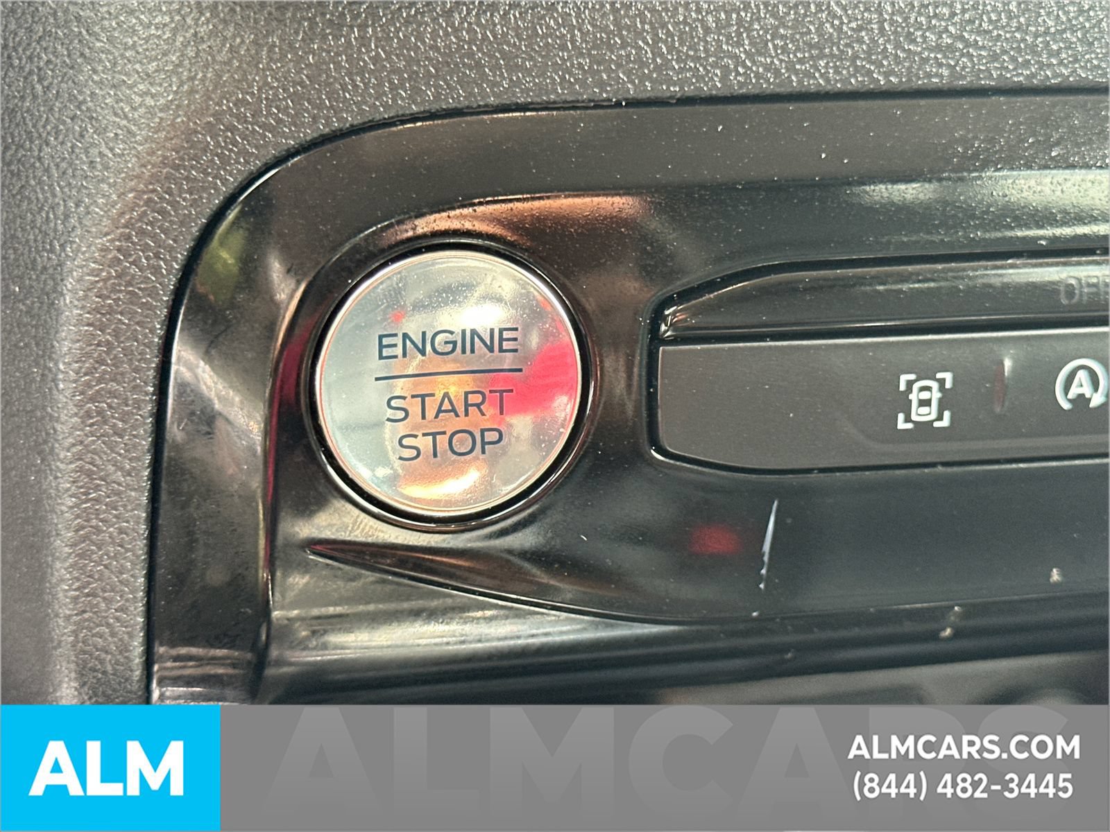Certified 2025 Ford Escape Platinum AWD/4WD image 34