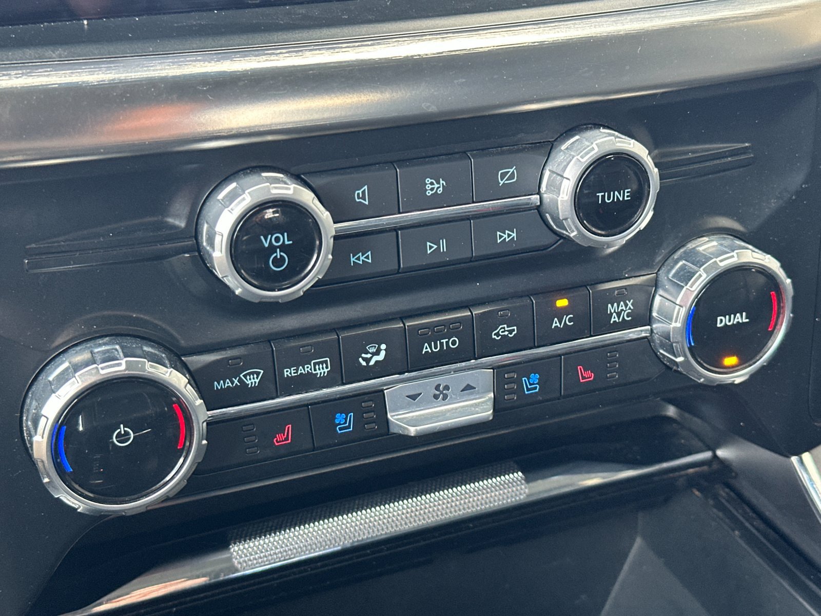 Certified 2023 Ford F150 Lariat AWD/4WD image 21