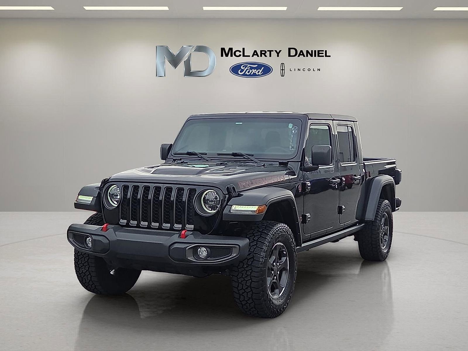 Used 2023 Jeep Gladiator Rubicon w/ LED Lighting Group AWD/4WD image 2