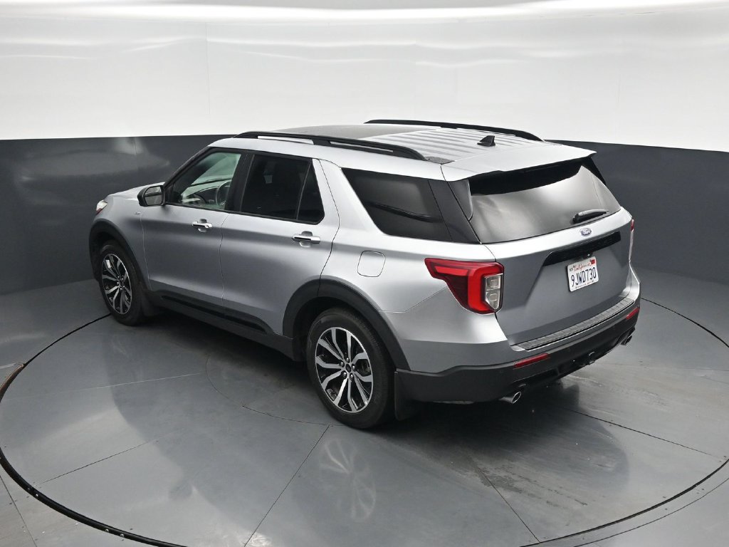 Certified 2023 Ford Explorer ST-Line w/ Class IV Trailer Tow Package RWD image 43