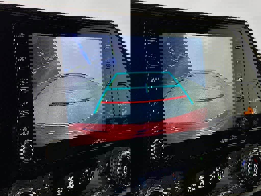 Used 2022 Toyota Highlander XSE AWD/4WD image 27