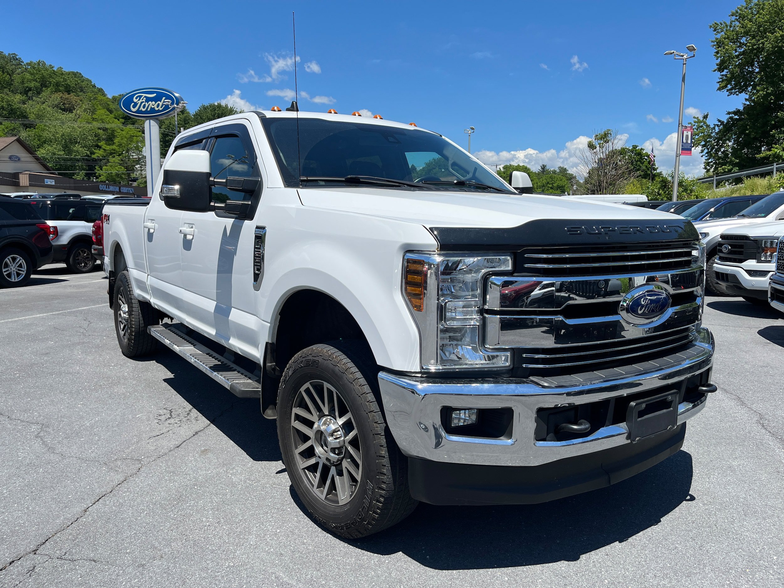 Certified 2019 Ford F250 Lariat w/ Lariat Ultimate Package AWD/4WD image 3