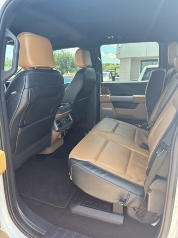 Certified 2024 Ford F250 Lariat w/ FX4 Off-Road Package AWD/4WD image 8