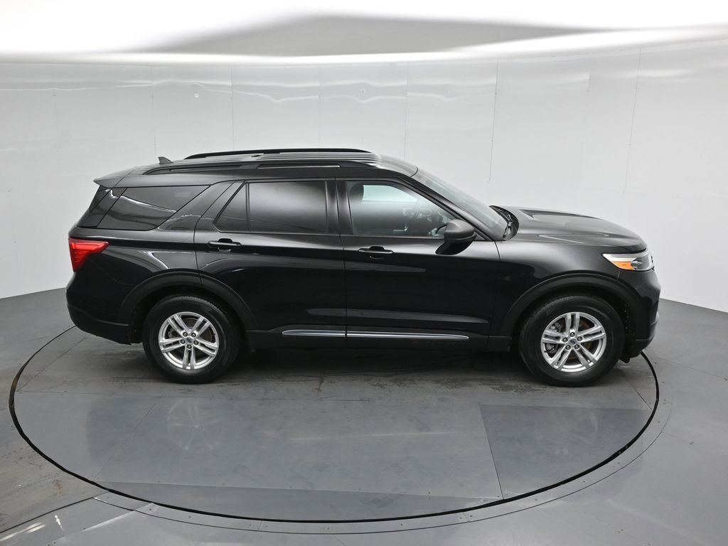 Certified 2022 Ford Explorer XLT image 8