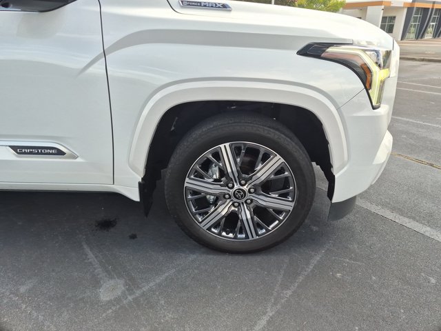 Used 2024 Toyota Sequoia Capstone AWD/4WD image 11