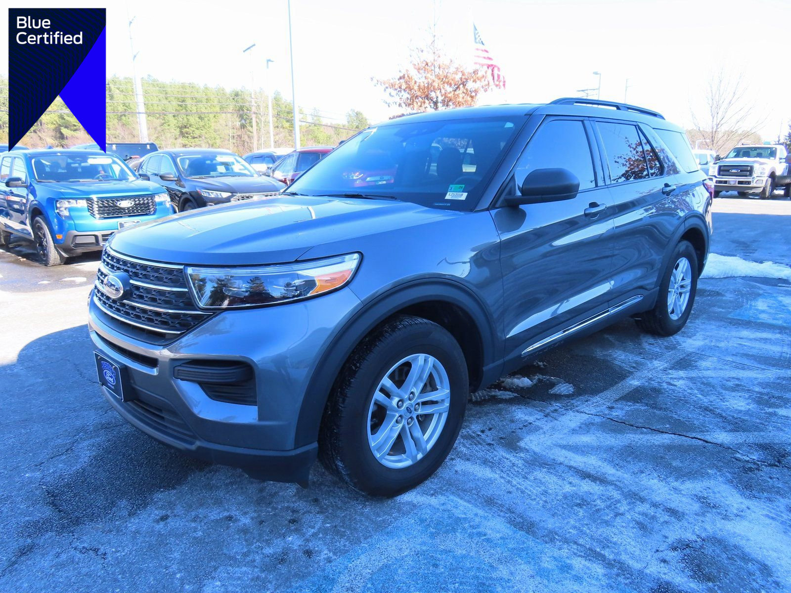 Certified 2024 Ford Explorer XLT image 1