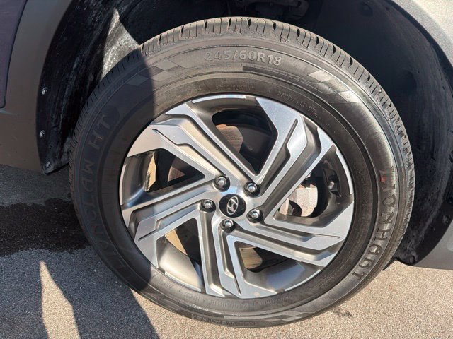 Used 2023 Hyundai Santa Fe SEL w/ Premium Package AWD/4WD image 4