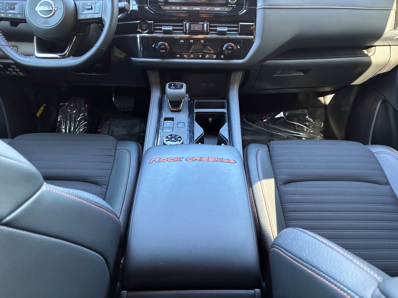 Used 2025 Nissan Pathfinder Rock Creek AWD/4WD image 15