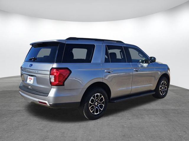Certified 2024 Ford Expedition XLT image 4