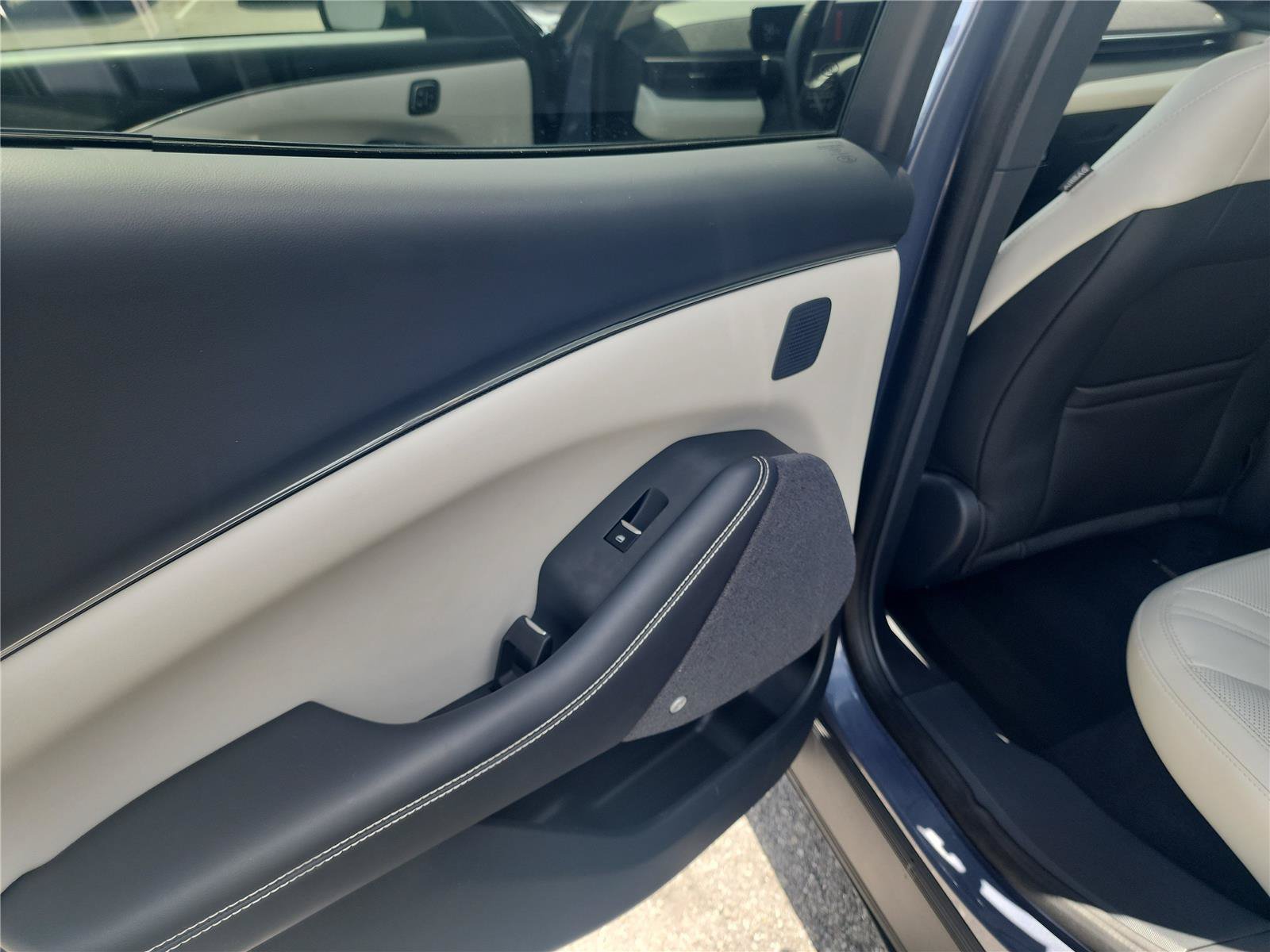 Certified 2021 Ford Mustang Mach-E Premium RWD image 16