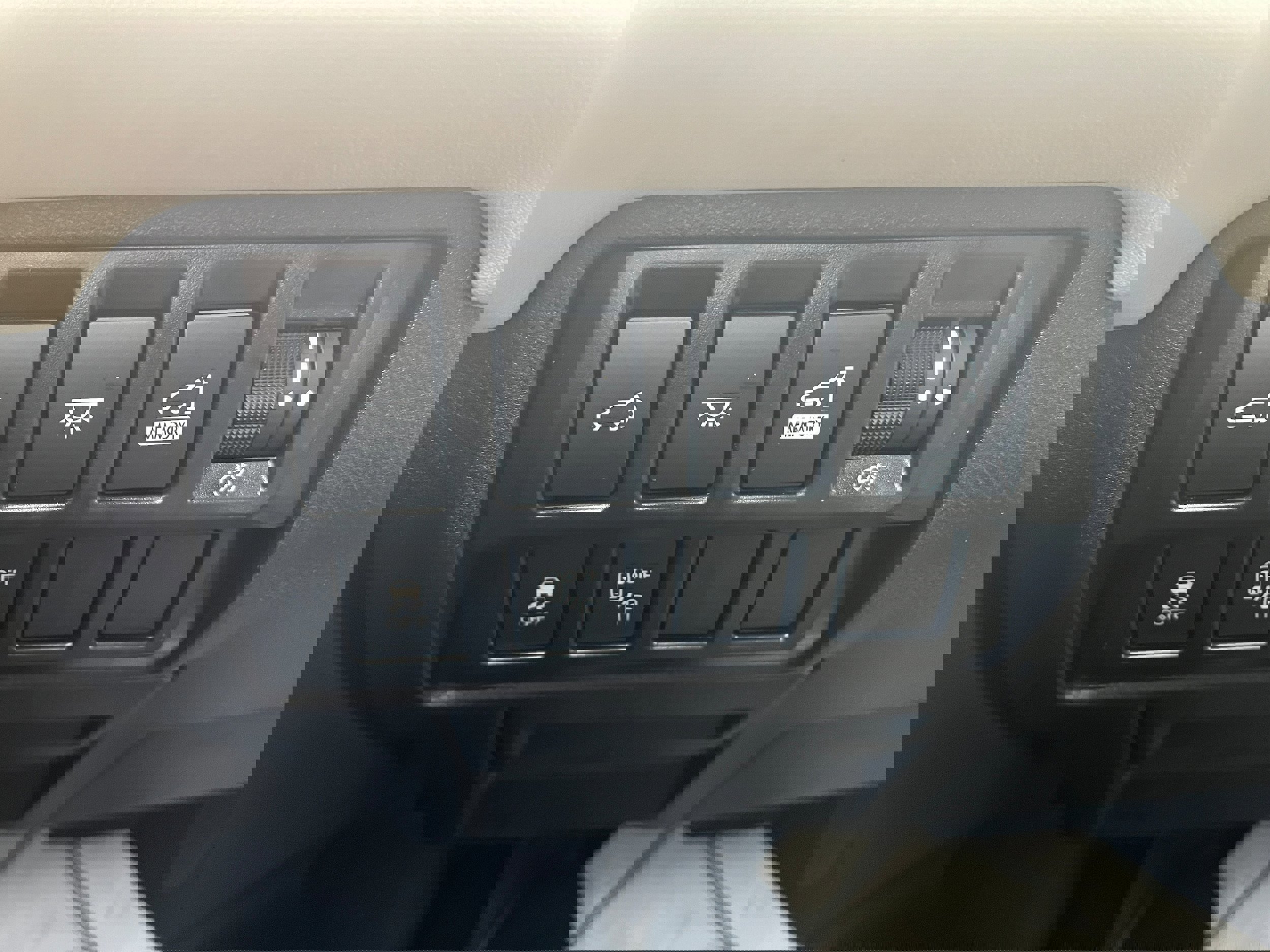 Used 2020 Subaru Ascent Limited image 22