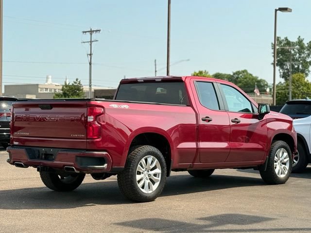 Used 2020 Chevrolet Silverado 1500 Custom w/ Custom Value Package AWD/4WD image 28