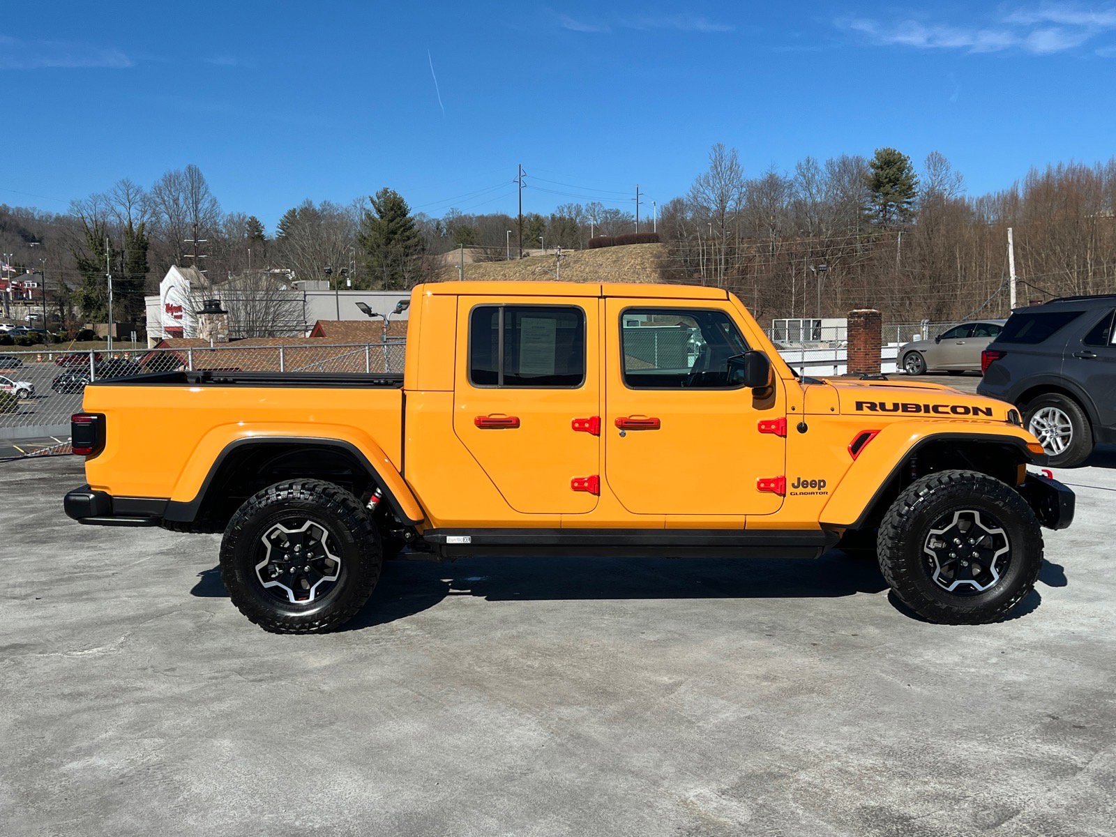 Used 2021 Jeep Gladiator Rubicon image 2
