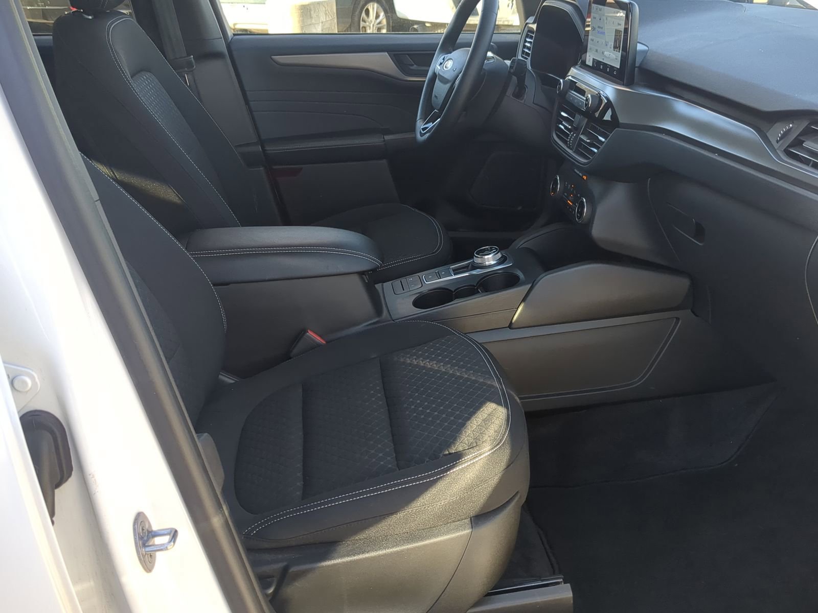 Certified 2023 Ford Escape Active AWD/4WD image 24