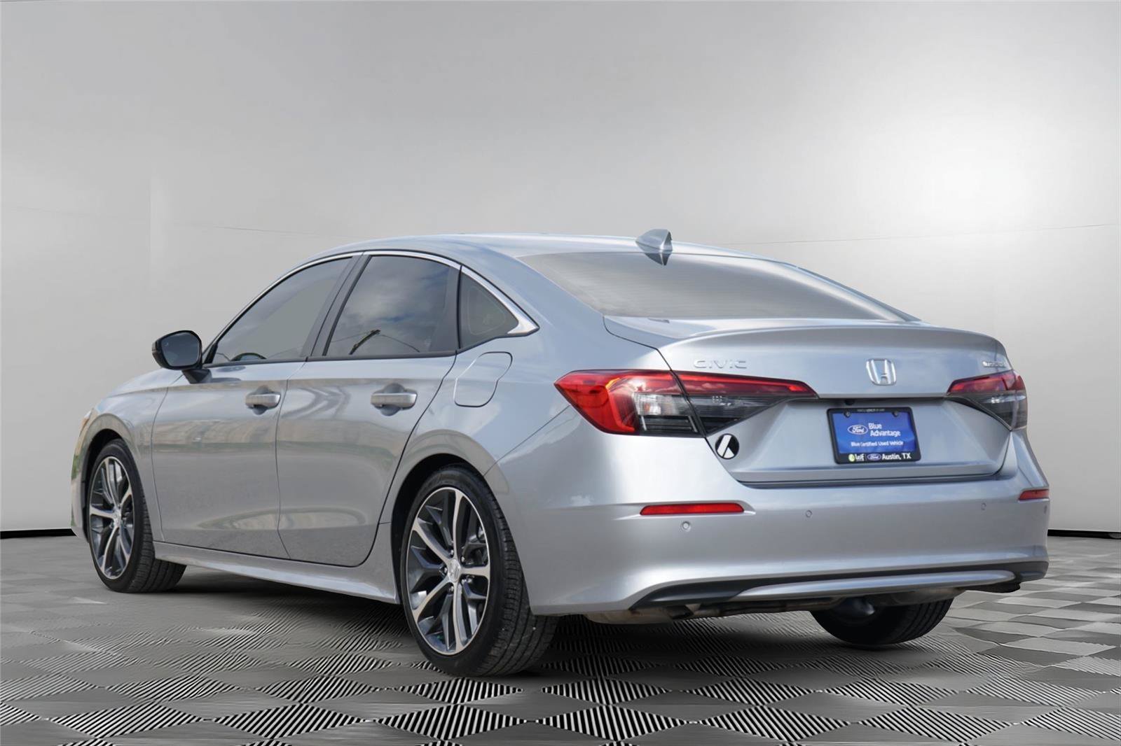 Used 2024 Honda Civic Touring image 6