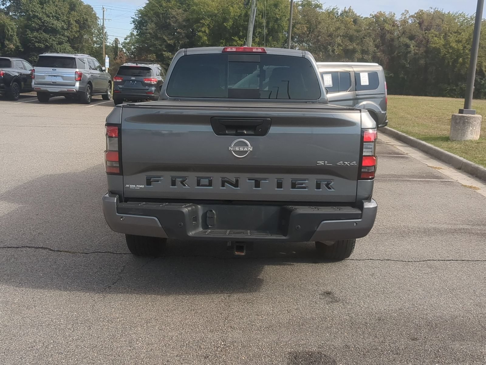 Used 2025 Nissan Frontier SL AWD/4WD image 4